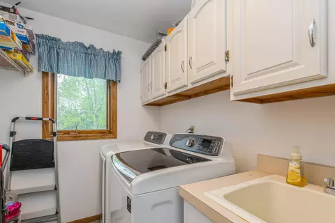 1033 Cornwallis Ln, Munster, IN 46321 photo 21