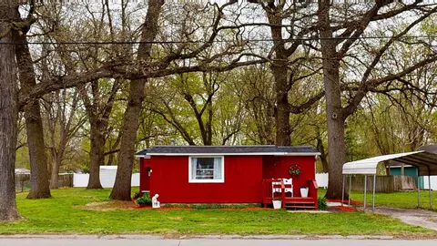 417 Colfax St, Griffith, IN 46319 photo 1