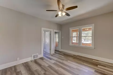 Living - 4422 Dearborn Ave, Hammond, IN 46327 photo 2 of 4