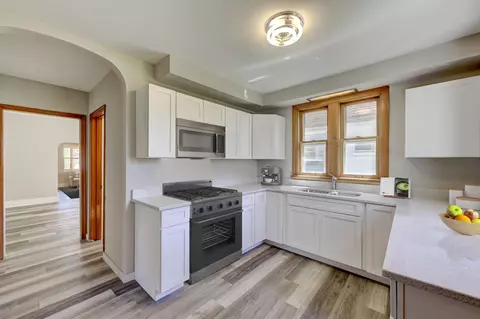 Kitchen - 4422 Dearborn Ave, Hammond, IN 46327 photo 2 of 4
