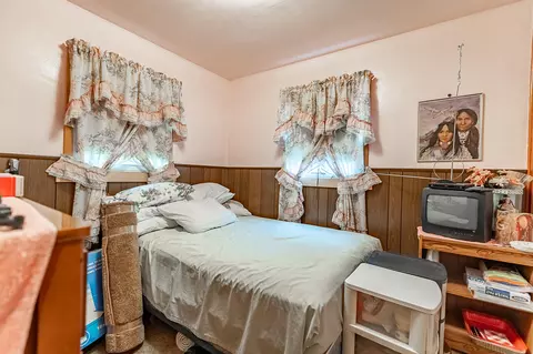 Bedroom - 5849 W 40th Pl, Gary, IN 46408 photo 2 of 2