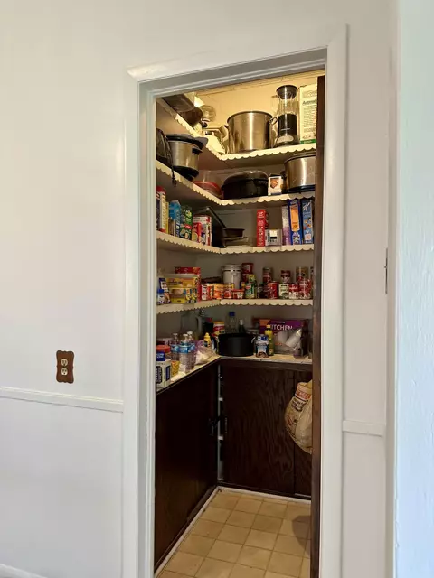 1713 Myrtle Ave, Whiting, IN 46394 photo 16