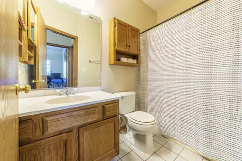 86 Creston Cir, Aurora, IL 60504 photo 12