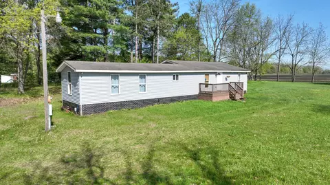 2340 E 700, North Judson, IN 46366