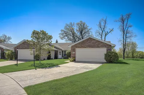 5827 Anthony Ct, Griffith, IN 46319 photo 1