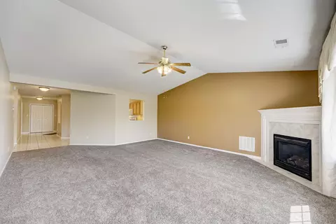 5827 Anthony Ct, Griffith, IN 46319 photo 4