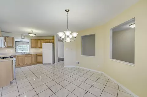 5827 Anthony Ct, Griffith, IN 46319 photo 5