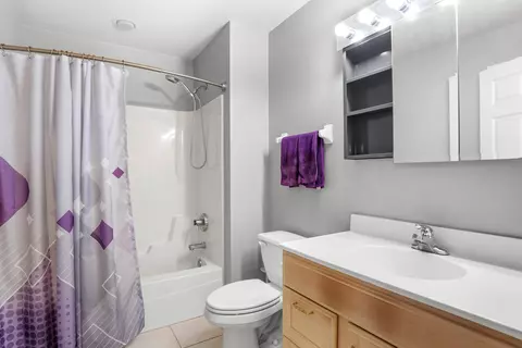 2720 Georgetowne Dr #A2, Highland, IN 46322 photo 11