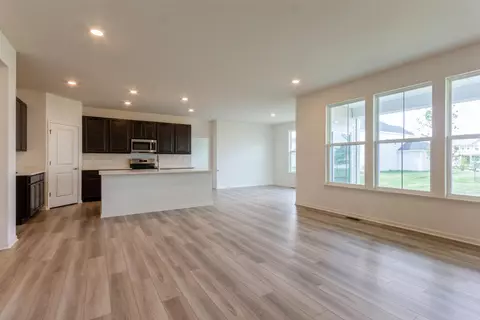 3852 Porter St, Valparaiso, IN 46385 photo 3