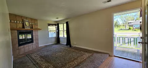 8001 Maple Ave, Gary, IN 46403 photo 11