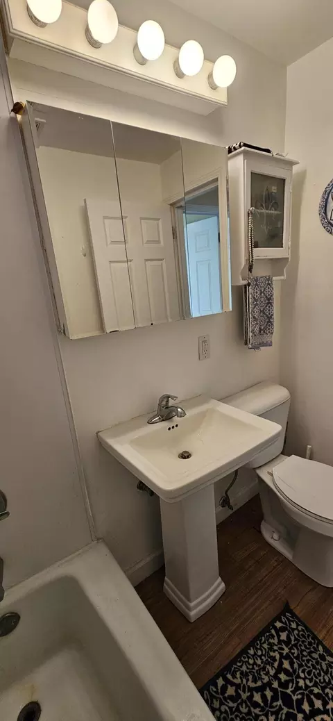 8001 Maple Ave, Gary, IN 46403 photo 23