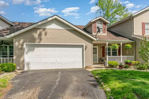 11305 Kelly Dr, Saint John, IN 46373