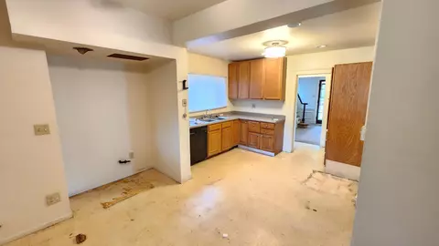 128 W 46th Ave, Gary, IN 46408 photo 10