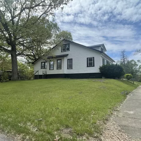 605 Mount St, Gary, IN 46406 photo 2