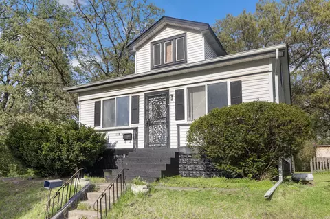 605 Mount St, Gary, IN 46406 photo 1