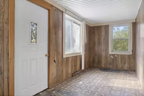 605 Mount St, Gary, IN 46406 photo 8