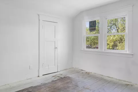 605 Mount St, Gary, IN 46406 photo 9