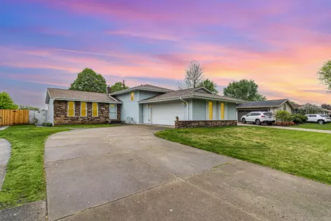 2138 41st Pl, Highland, IN 46322