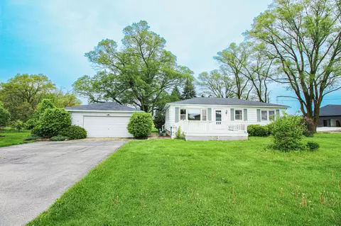 8602 E 101st Ave, Crown Point, IN 46307 photo 1