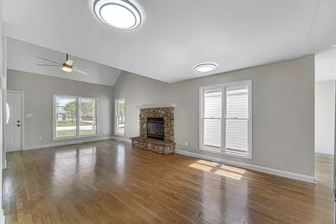3252 Laporte St, Hobart, IN 46342 photo 6