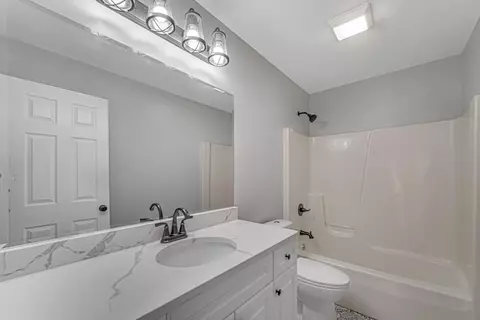 3252 Laporte St, Hobart, IN 46342 photo 14
