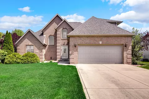 8227 Magoun Dr, Saint John, IN 46373