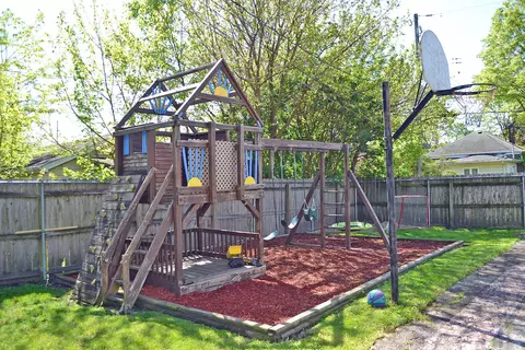 320 Gregory Ave, Munster, IN 46321 photo 14