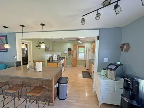 320 Gregory Ave, Munster, IN 46321 photo 4