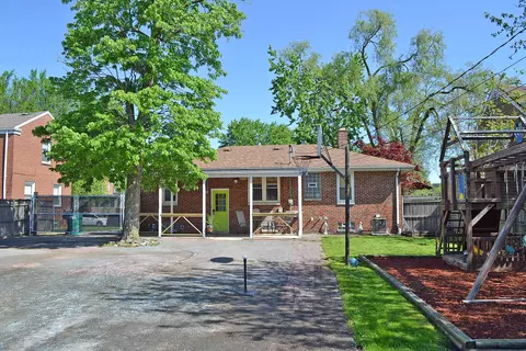 320 Gregory Ave, Munster, IN 46321 photo 16