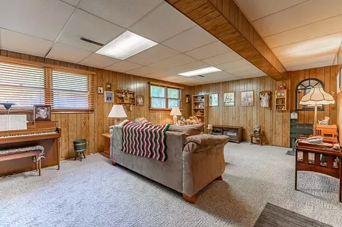706 N Raymond St, Griffith, IN 46319 photo 14