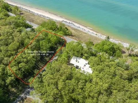 605 E Lake Front Dr, Beverly Shores, IN 46301