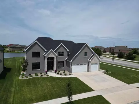 10510 Mahogany Ter, Saint John, IN 46373