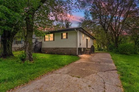 2449 W Taft St, Gary, IN 46404 photo 1