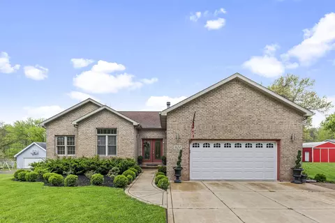824 Yorktown St, Valparaiso, IN 46385