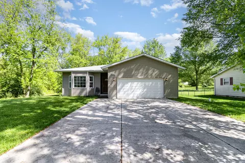 5610 W 154th Ave, Crown Point, IN 46307 photo 2
