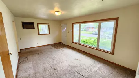 Living - 2012 Mckinley, Gary, IN 46404 photo 1 of 2