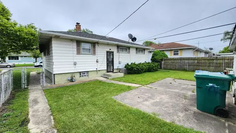Exterior - 2012 Mckinley, Gary, IN 46404 photo 3 of 6