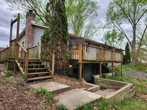 2965 Bunkum Rd, Rensselaer, IN 47978