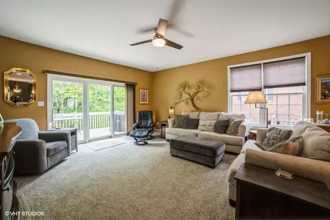 8807 Forest Glen Ct, Saint John, IN 46373 photo 5
