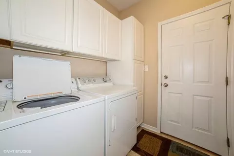 8807 Forest Glen Ct, Saint John, IN 46373 photo 13
