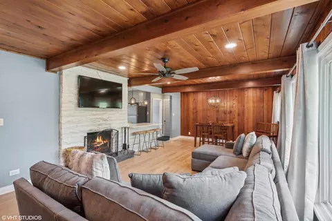 357 N Jasper St, Gary, IN 46403 photo 2