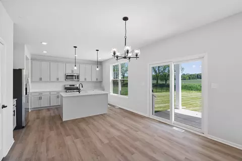 539 Marilyn Way, Valparaiso, IN 46385 photo 10