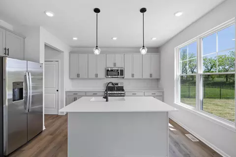539 Marilyn Way, Valparaiso, IN 46385 photo 12