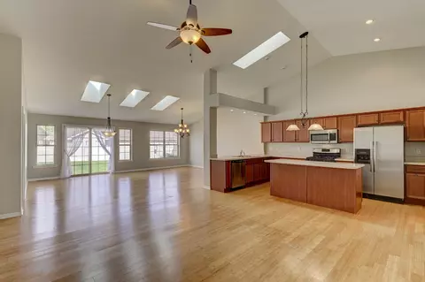 1210 Thistle Dr, Griffith, IN 46319 photo 7