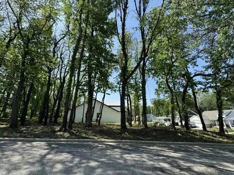 1012 Center St, Valparaiso, IN 46385 photo 7