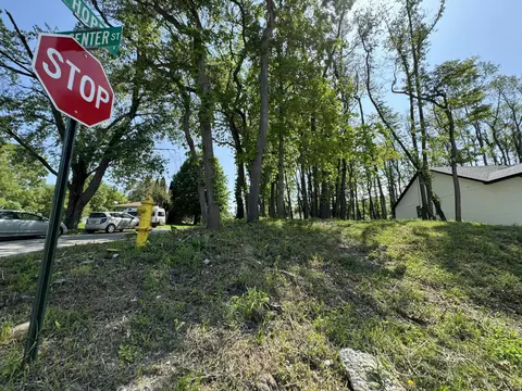 1012 Center St, Valparaiso, IN 46385 photo 10