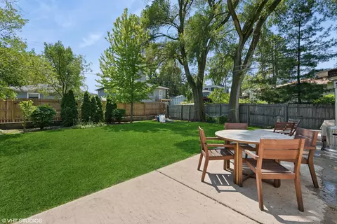 Exterior - 8713 Pine Ave, Gary, IN 46403 photo 3 of 8