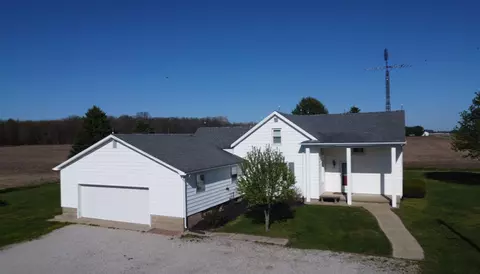 4106 W Co Rd 600, Royal Center, IN 46978