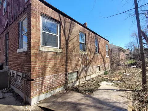 957 E 44th Ave, Gary, IN 46409 photo 13