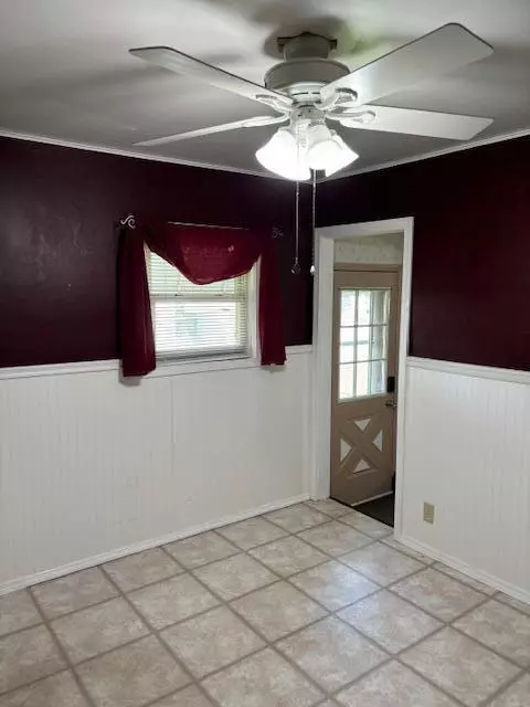 716 N Lafayette St, Griffith, IN 46319 photo 7